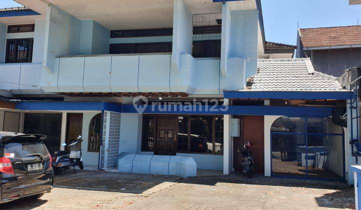 Rumah bagus bisa kantor Jl.A,Yani Kota Padang 250 jt / thn, unfurnnis 1