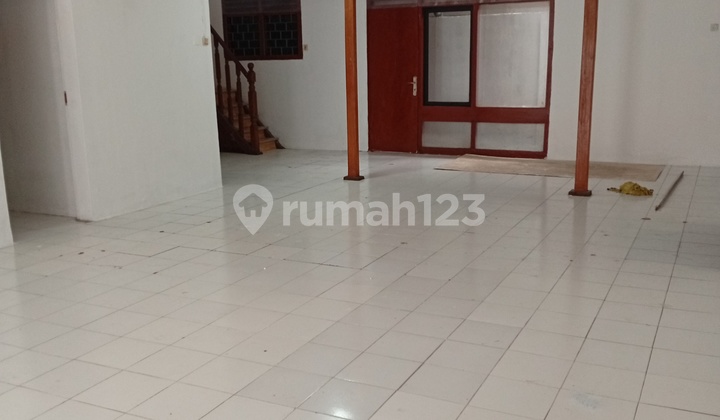 Rumah Kby Baru , Blok A, Dekat Stasiun MRT Blok A. Lt 230 /Lb 180 , 5,5 M