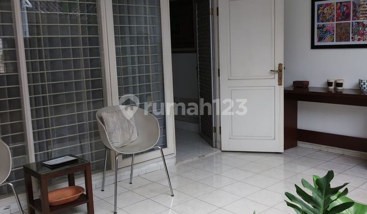 4 Unit Townhouse Kemng Timur Lt. 1600m /lb. 1500 , 4 Unit Rumah, 29 M ,tanah & Bng 18,7 Jt/m2