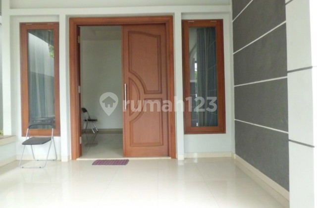 Rumah Halaman Luas , Cipete selatan Bangunan bagus , Lt. 497 m /Lb, 400 m , 12,5 M 2