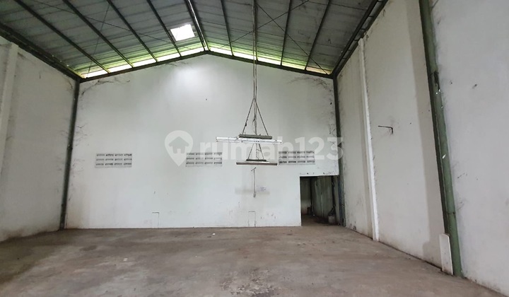 Rarely Available Ready-to-Use Warehouse for Rent in Taman Tekno BSD City Rarely Available Ready-to-Use Warehouse for Rent in Taman Tekno BSD City