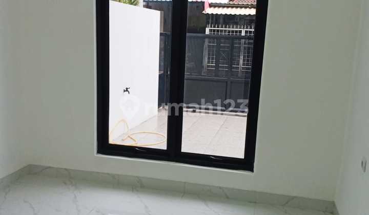 Dijual Rumah Baru dan Cantik di Kencana Loka Bsd Sektor 12.3 Bsd City 2