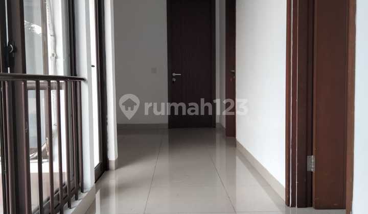 Dijual Cepat Rumah Lokasi Strategis di De Park Bsd Cluster Heliconia 2