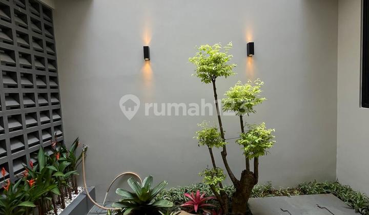 Rumah 2 Lantai Desain Modern Kontemporer di Taman Chrysant Bsd 2