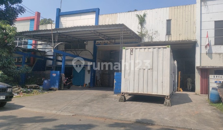 Rarely Available Ready-to-Use Warehouse for Rent in Taman Tekno BSD City Rarely Available Ready-to-Use Warehouse for Rent in Taman Tekno BSD City