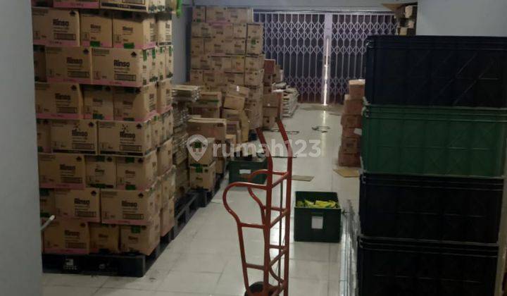 Ruko Strategis Pinggir Jalan Besar Bandengan Selatan 4