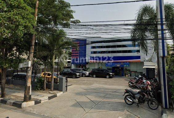 Ex Gedung Strategis di Daan Mogot Raya Komersil Area 1