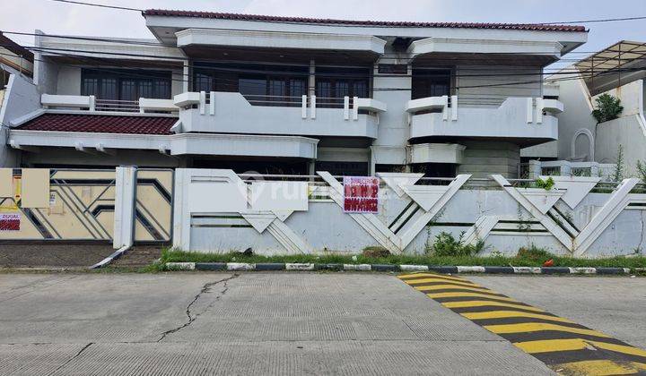 Rumah Siap Huni Kawasan Nyama di Komplek Green Garden 1