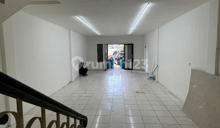 Fast Sale 3-Story Shop House in Mampang Prapatan Area 2