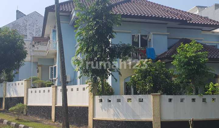 3-Story Ready-to-Occupy House in Villa Cinere Mas Cinere, Depok City, West Java 2