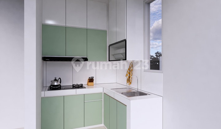 Nice 2-story House on Boulevard Street Semi Furnished SHM Jelupang, Tangerang 2