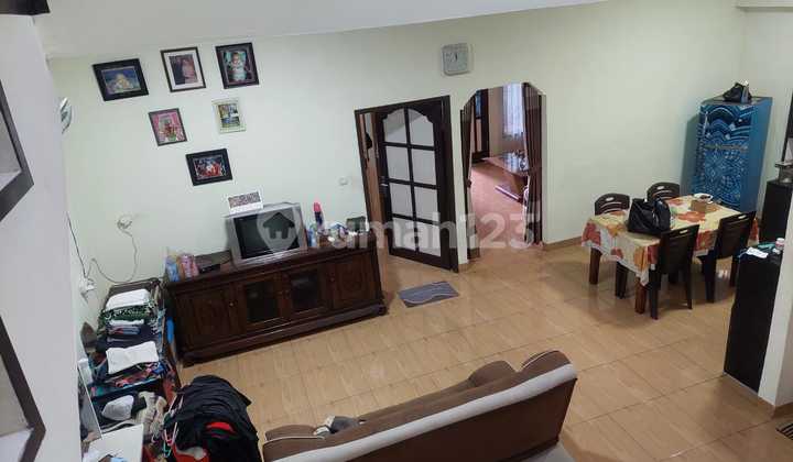 Duren Sawit Ptb Quiet Neighborhood House