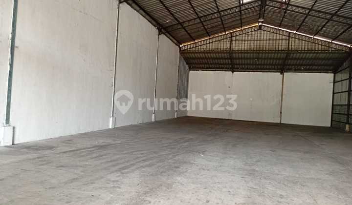 Warehouse in Kalideres Warehouse in Kalideres