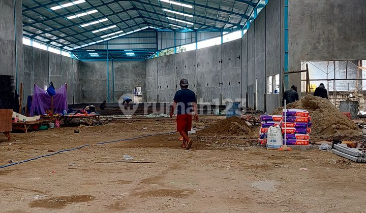 Gudang Baru Ada Loading Dock