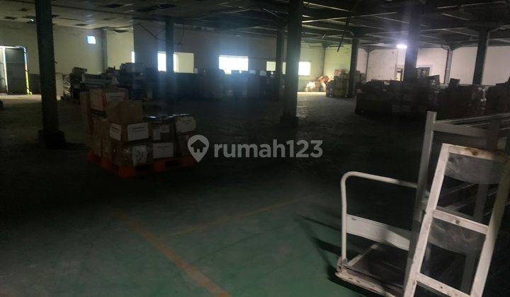 Gudang Jababeka Lengkap Dengan Office Jalan Lebar 2