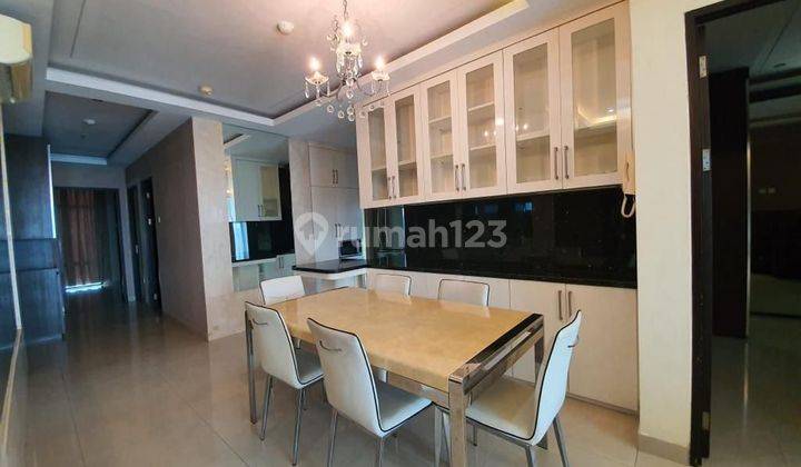 Penthouse The Hampton Park dijual 1