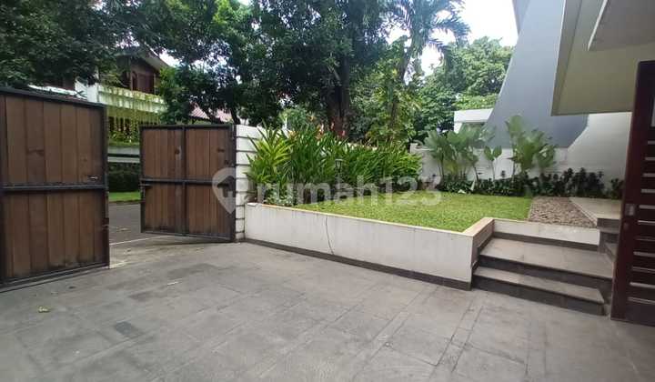 Rumah Disewakan Di Pondok Indah 2