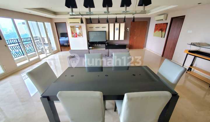 Apartemen 4 Kamar Tidur Furnished Permata Hijau 2