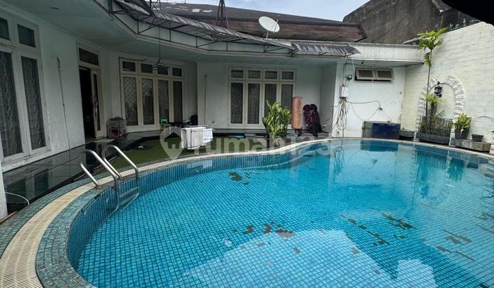 Rumah Dijual di Brawijaya Kebayoran Baru