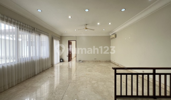 Rumah untuk Kantor di Antasari 2