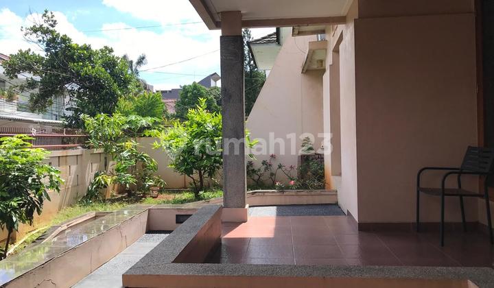 Rumah Mewah di Pulomas, Dalam Komplek, Asri,