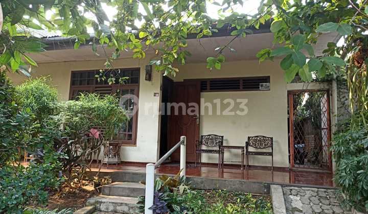 Rumah Bagus di Cinere Pangkalan Jati , Lingkungan Aman 