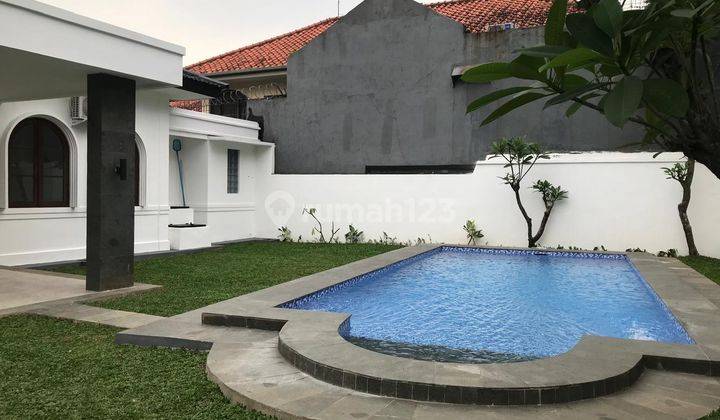 Rumah Bagus di Mampang Prapatan, Jakarta Selatan 1