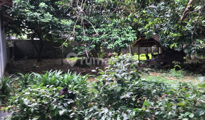 Land in Krukut by the Roadside Near the Toll Road