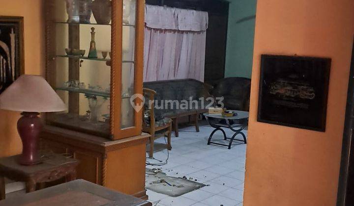 Rumah Klasik Di Jalan Panjang Dekat Permata Hijau, Harga Bagus.  1