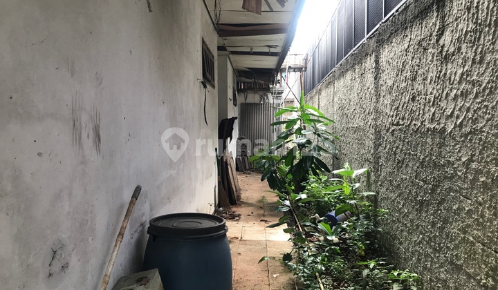 Rumah Hitung Tanah Di Cilandak. Fatmawati.dekat Mall One Bel Park Bagus Untuk Tinggal Kost2an
