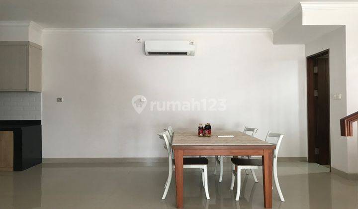 Rumah Baru Design Minimalist Di Cilandak Dalam  Town House, Furnish. 2