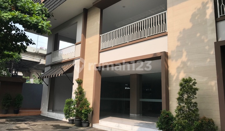 Gedung Mewah Untuk Kantor.cafe Dan Usaha Strategis Dekat Pintu Toll Becakayu