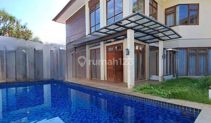 Rumah 2 Lantai Bagus Siap Huni di Cilandak, Jakarta Selatan 1