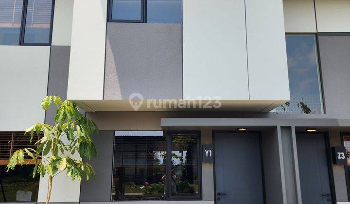 Rumah 2 Lantai, 2kamar Tidur Dengan Courtyard, Harga Murahh 1