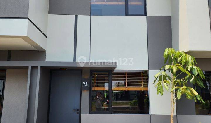 Rumah 2 Lantai, 2kamar Tidur Dengan Courtyard, Harga Murahh 2