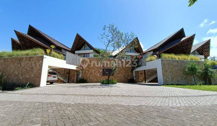 Villa For Sale in Kuta Lombok Rumah 2