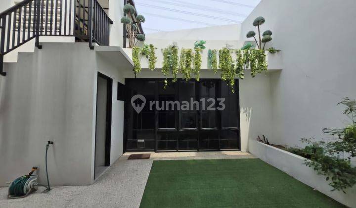 Rumah Baru 2 Lantai Design Modern Minimalis Di Cinere 1