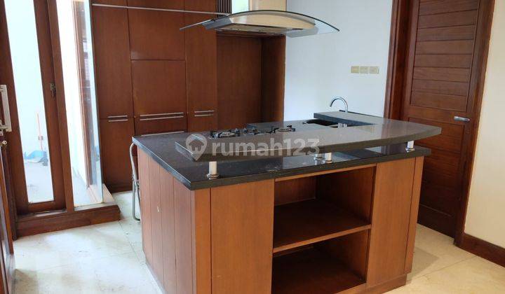 Rumah Mewah Bagus Semi Furnish Di Lebak Bulus  2