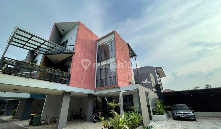 Rumah Industrial Modern di Lebak Bulus  1