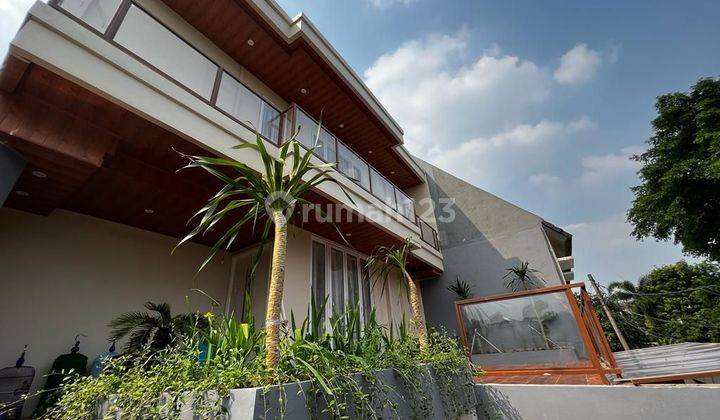 Rumah Bagus dan Modern ada Rooftop di Cinere 1