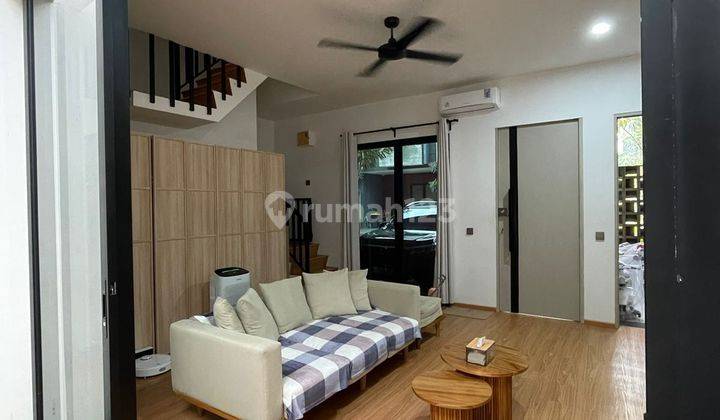 Rumah SHM 2 Lantai Bagus dan Modern di Pondok Cabe  1