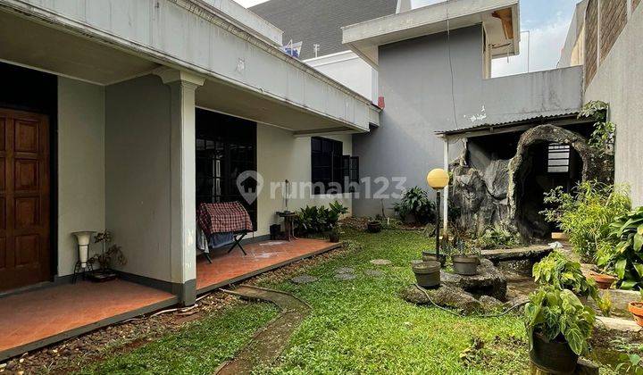 Rumah Luas dan Terawat dalam Komplek di Cinere  2