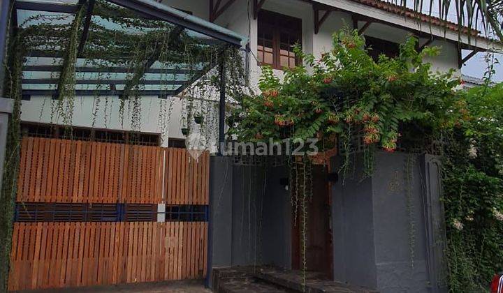 Rumah Nyaman Bagus Berkonsep Industrial Modern Cinere 1