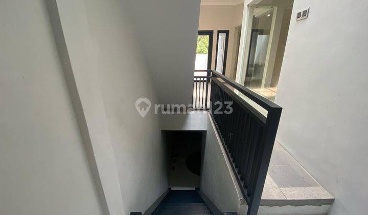 Rumah Baru Renovasi dalam Komplek Lebak Bulus  2