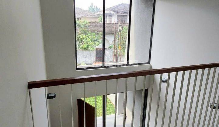 Rumah Baru Berkonsep Minimalis Modern di Cinere  2