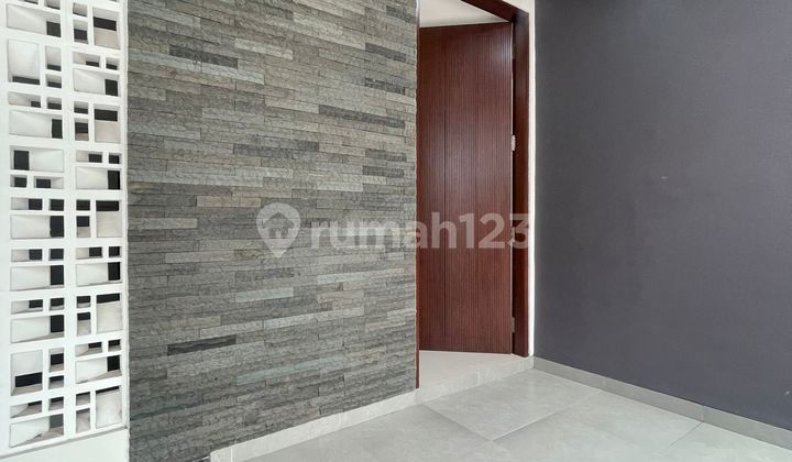 Nice Modern Rental House Near Lebak Bulus
