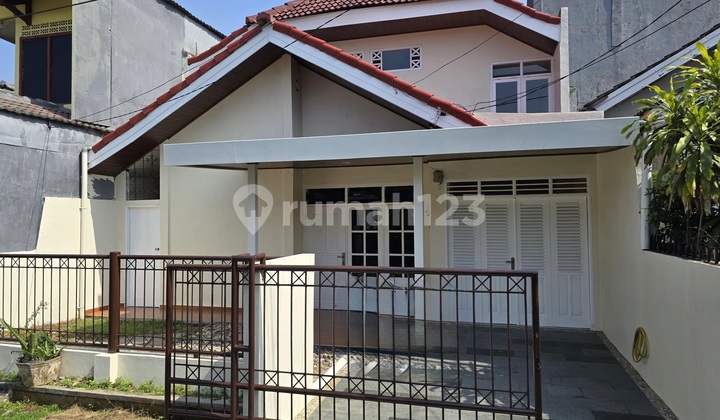 Rumah Baru Renovasi Dalam Komplek Di Pamulang Rumah Baru Renovasi Dalam Komplek Di Pamulang
