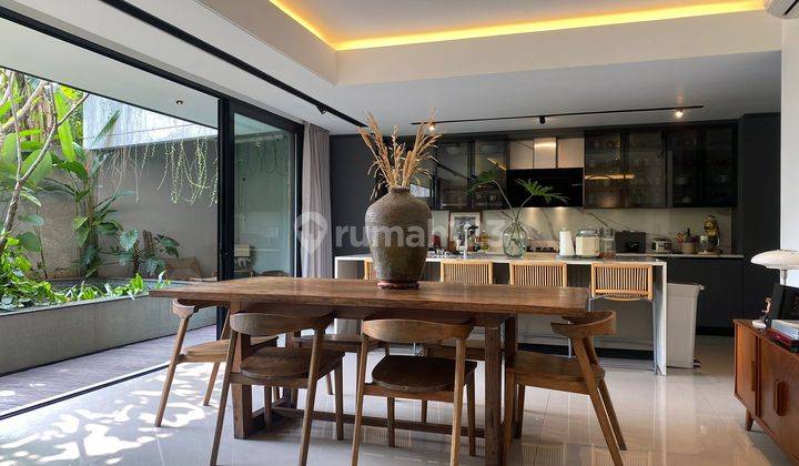 Rumah Arsitek Tropical Modern Semi Furnished Cinere 2