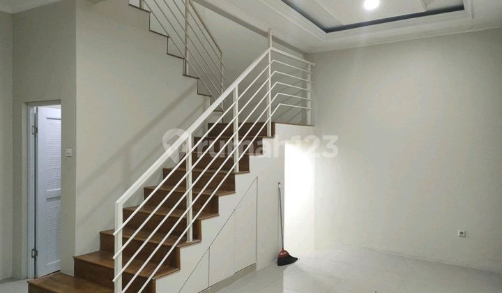 Nice Furnished Rental House Strategic Location in Jati Padang 2