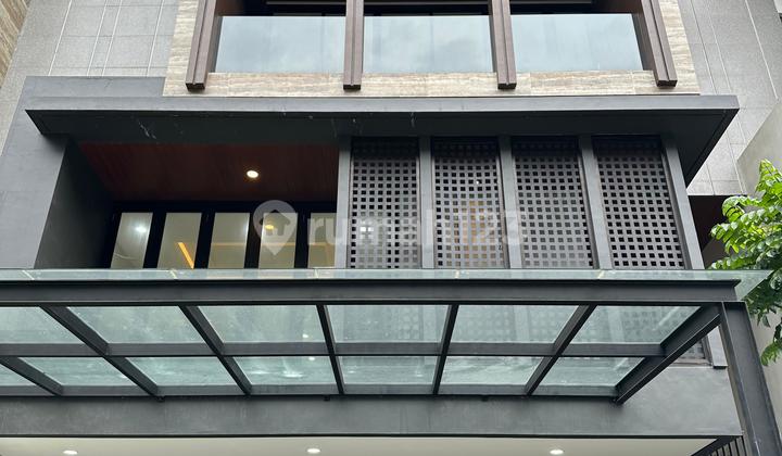 Rumah Baru Design Modern 3 Lantai Dekat Tol 2